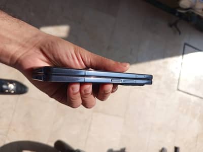 Samsung Z Fold 4 PTA Read Ads