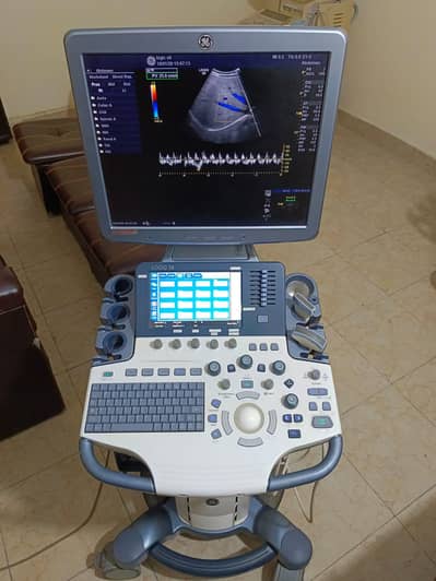 Logic S8 Refurbished Color Doppler Ultrasound Machine