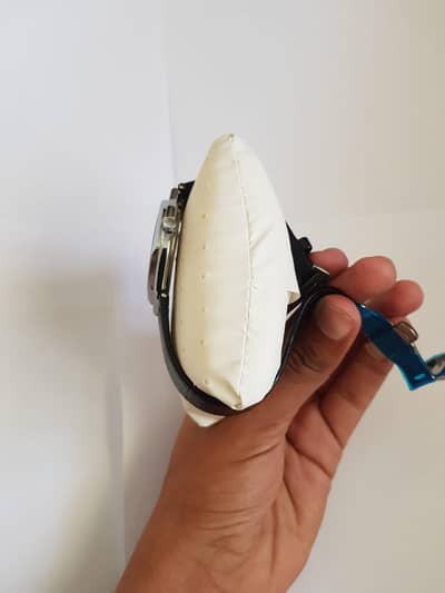 Universal Points Mens Fashion geniune black leather straps slim dial