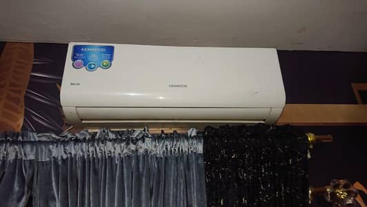 1 Ton Kenwood Split AC / Accessories