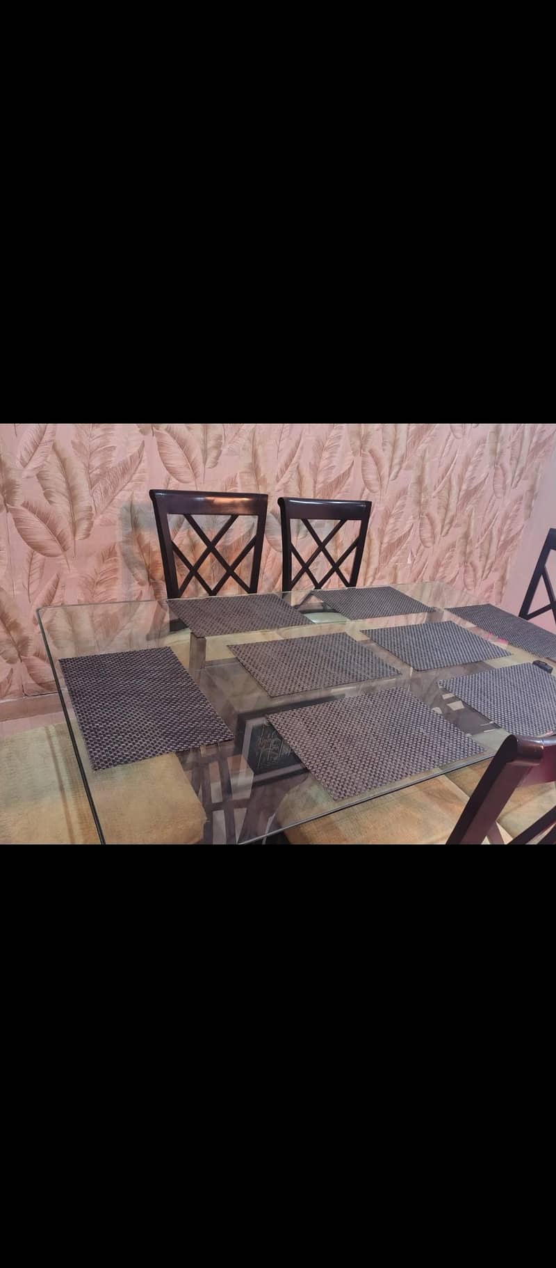 Six seater dining table. 2