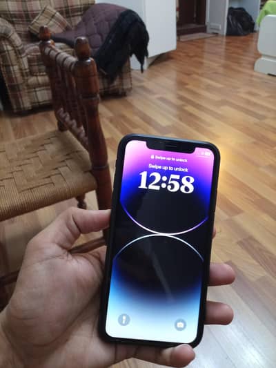 iphone XR for sale. memory/128.  mint condition