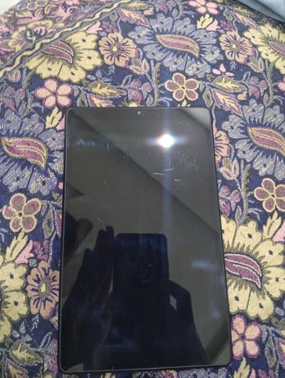 Lenovo tab M8 3 / 16 in best condition