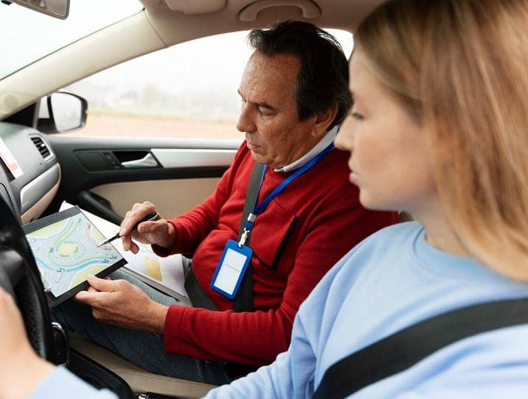 driving instructor 0