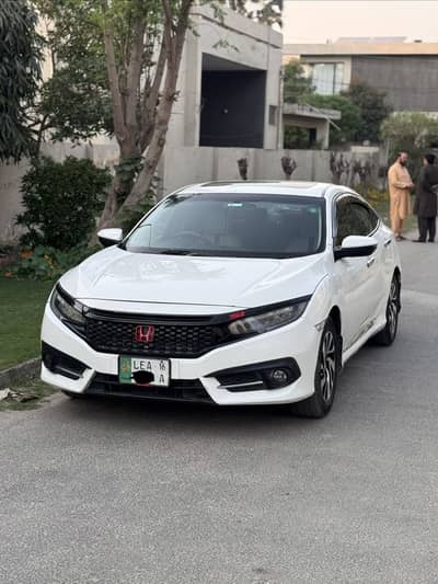 Honda Civic Oriel 1.8 i-VTEC CVT