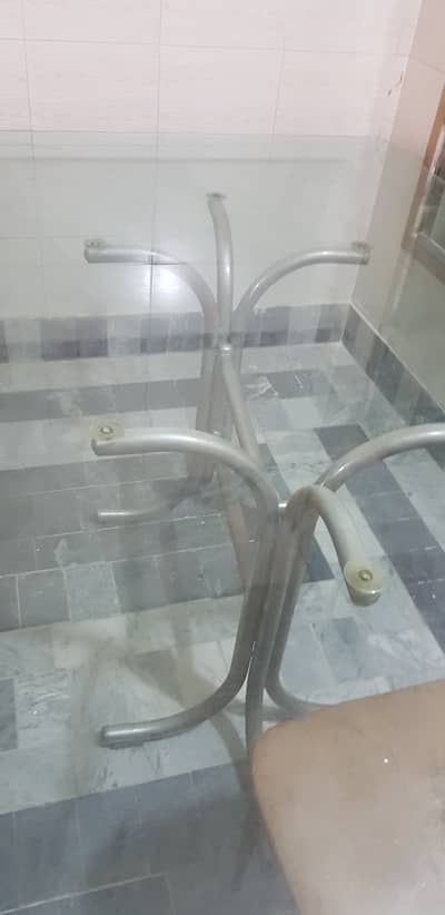 Dinning table with Glass top 8mm