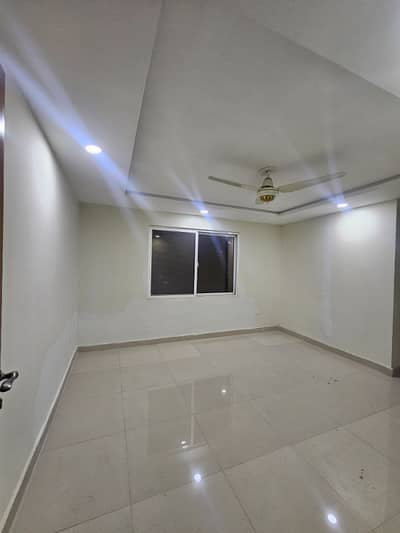 E-11/2 3bed unfurnished flat available for rent in e11 Islamabad