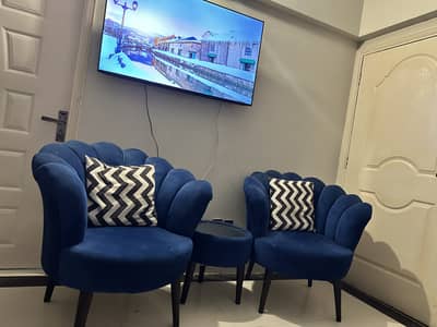 Elegant Royal Blue Velvet Accent Chairs with Table – 3 Piece Set