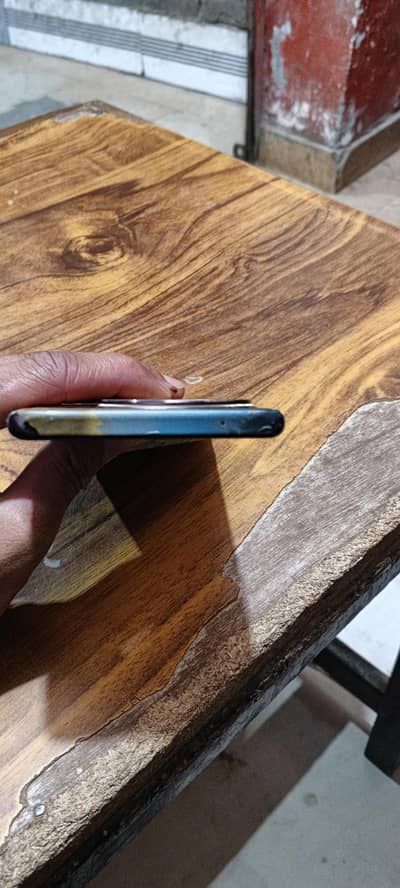 vivov30e 8+8Ram 256 memory