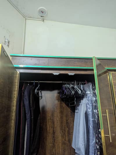 Wooden 3 door cupboard