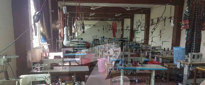 hosiery or civil k kam k liye karigaron ki zrat h