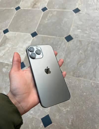 iPhone 13 pro 128 GB Jv condition 10 by 10