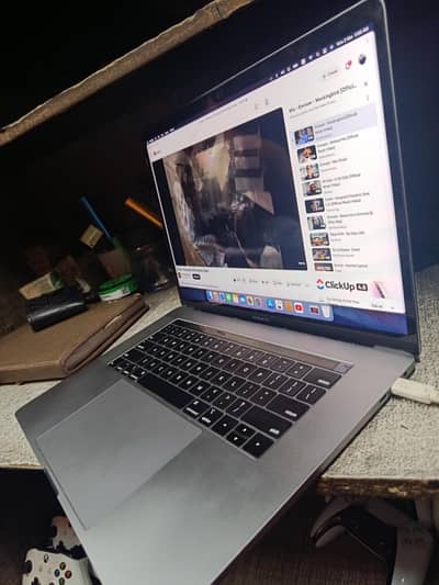 Mac Book Pro 2016 i7/7