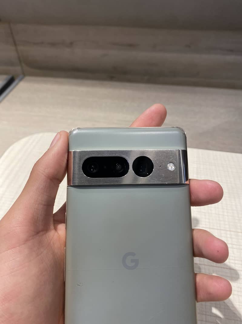 Google pixel 7 Pro 1