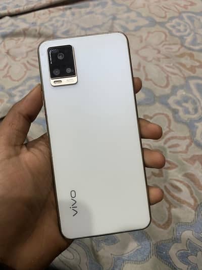 vivo v2025 8+4gb 128gb