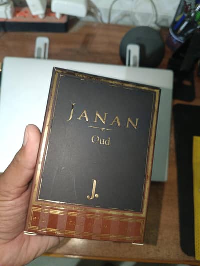 Janan Oud by J. | Almost New