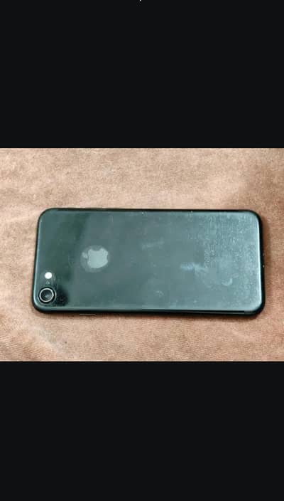 iphone 7 non pTA.    32. gb