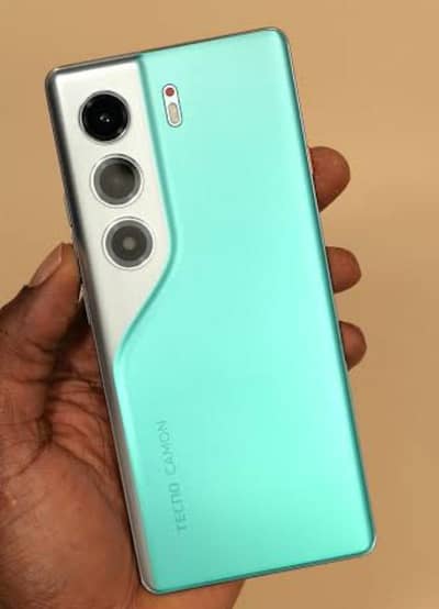 Tecno Camon 40 pro
