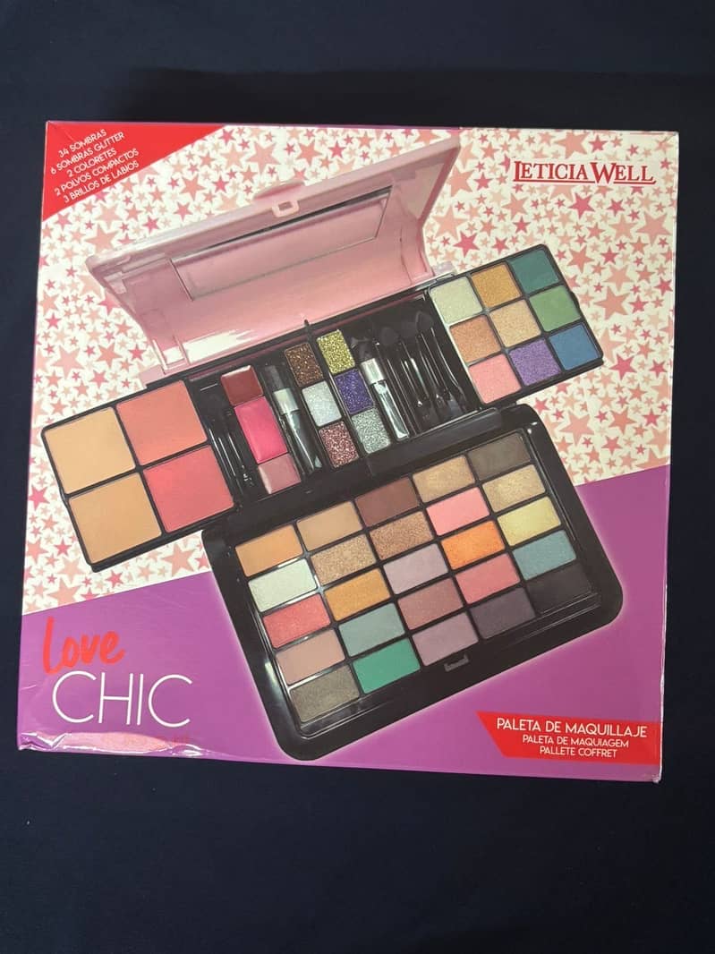 makeup kit 0