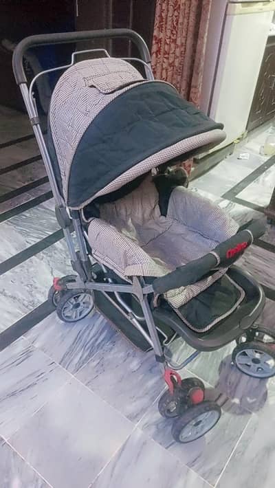 Baby pram for sale - Excelent  condition Important Baby Stoller/Pram