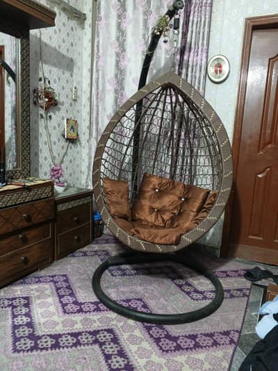 Jhoola/Swing for sale in mint condition 9/10