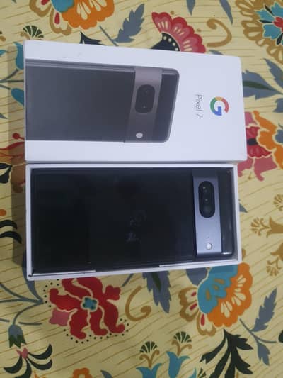 Google pixel 7 official approved with box