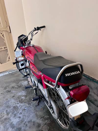 Honda CD70 2023 Model New Condition Bike