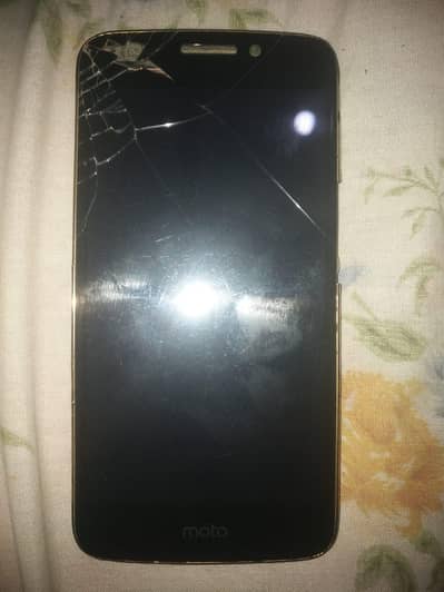 moto e4 all ok bs panal dala gia  adha panal ara hai pick Mai dakelo