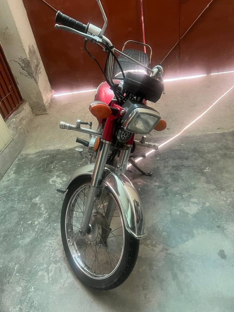 مجھے ڈرائیونگ جاب کے صورت ہے ای 11 میں 0