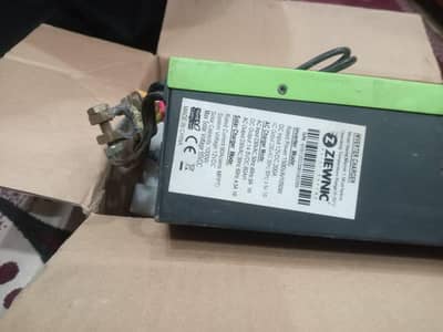 ZIEWENIC UPS 1000W IN GOOD CONDITION