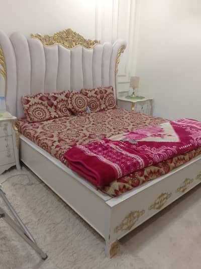Bed side tables and dressing table for sale .