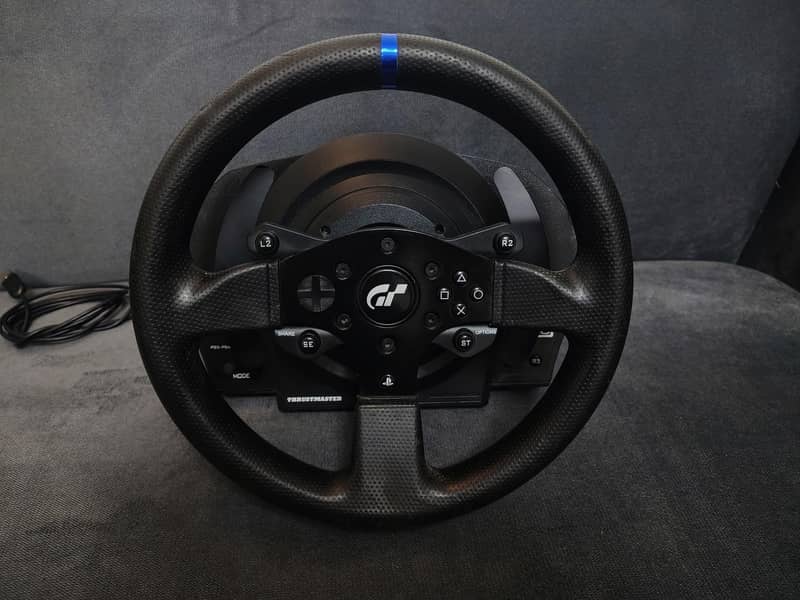 Thrustmaster T300RS 1