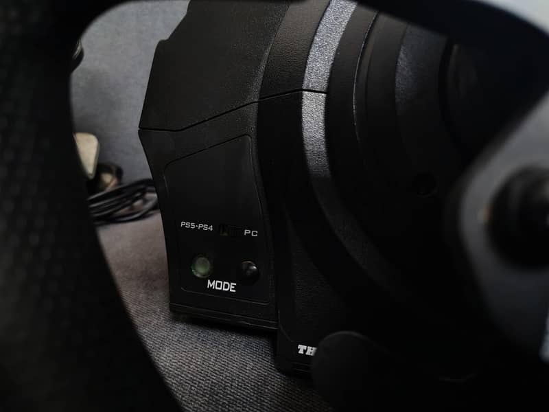 Thrustmaster T300RS 5