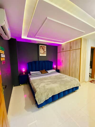 One bedroom apartment daily, weekly for rent in bahria town lhr