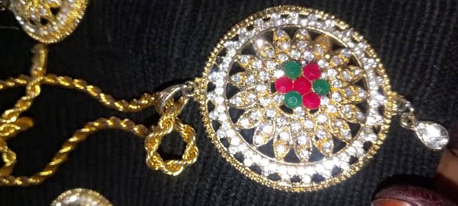 slightly use set n jhumer