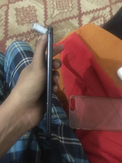 Iphone 7 plus 128gb pta approved set available for sale