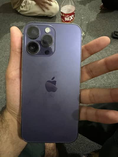 Iam selling Ipone 14 pro max
