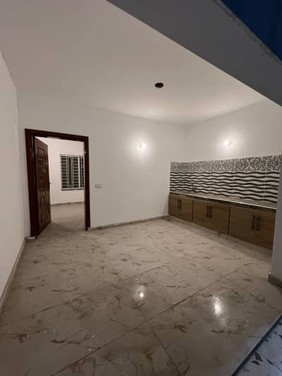 8 MARLA LOWER PORTION FOR RENT IN HIGH COURT PH 2 COLLEGE ROAD LAHORE