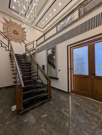 8 MARLA UPPER PORTION FOR RENT IN AUDIT AND ACCOUNT COLLEGE ROAD LAHORE