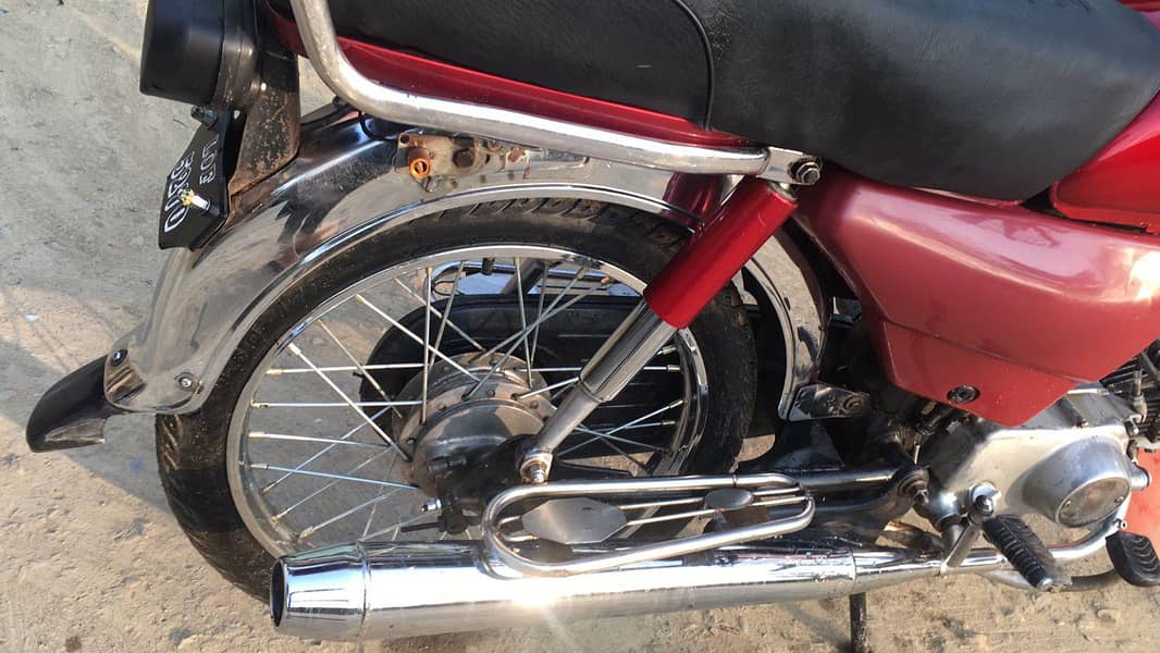 ہونڈا موٹر سائیکل 0