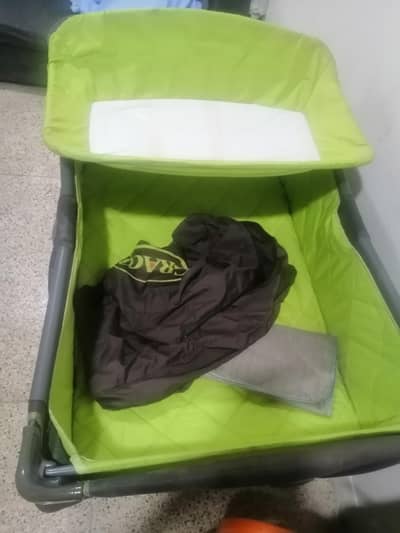 baby cot for sale