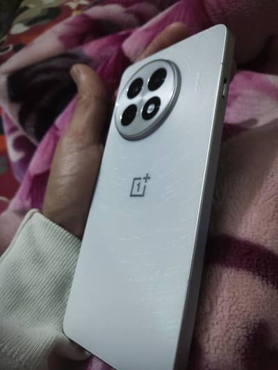 OnePlus ace 5 /13r 12Gb 256 gen 3 Gaming phone