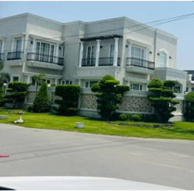 10 Marla Residential plot Urgent for Sale in Canal Garden Lahore