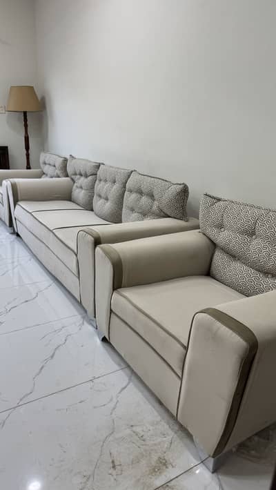 5 seater sofa urgently sale