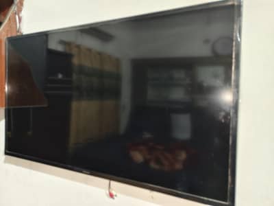 Selling Samsung LCD just like new. 40 inch with reasonable price