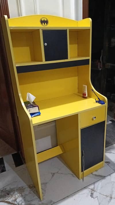 kids study table nd chair