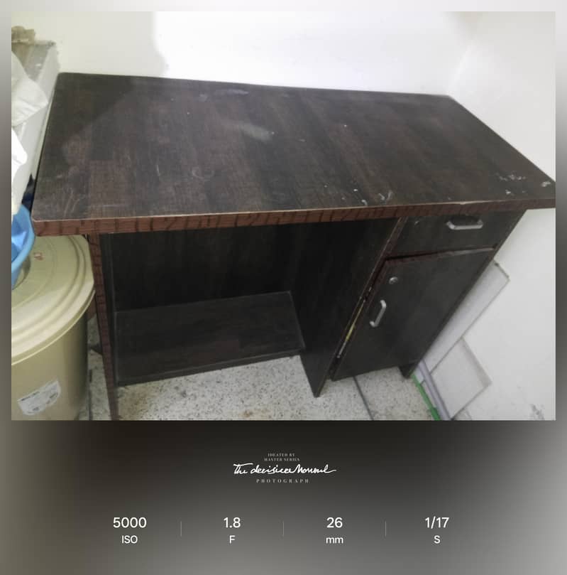 customised office table 1