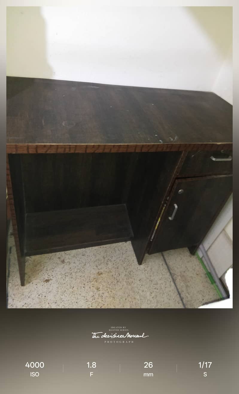 customised office table 2