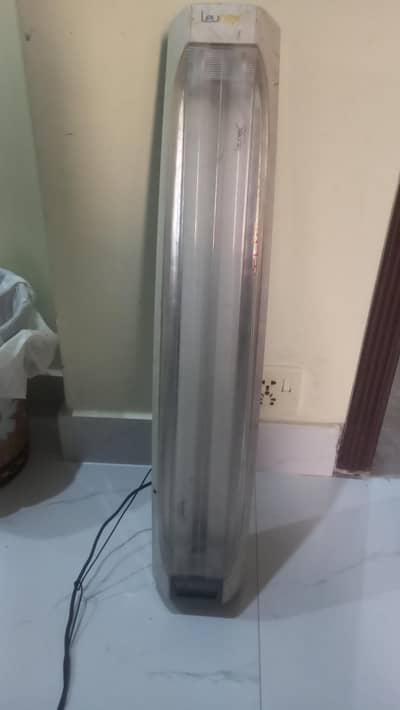 Light for Sale. Working Condition.