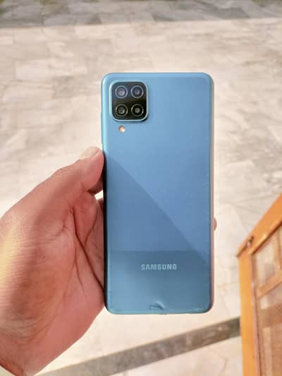 Samsung A12